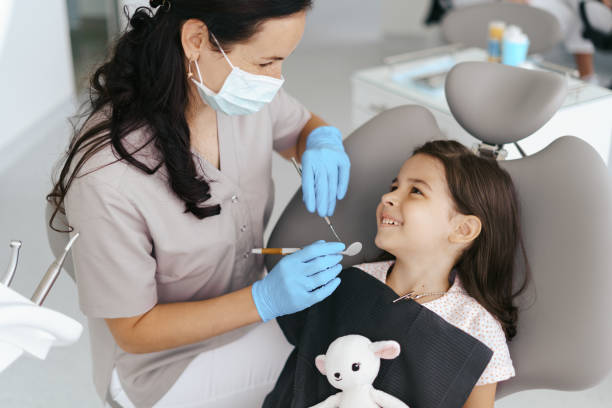Best Emergency Tooth Extraction in Scott Af, IL